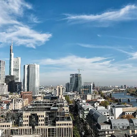 Hotel Scandic Frankfurt Museumsufer 4*
