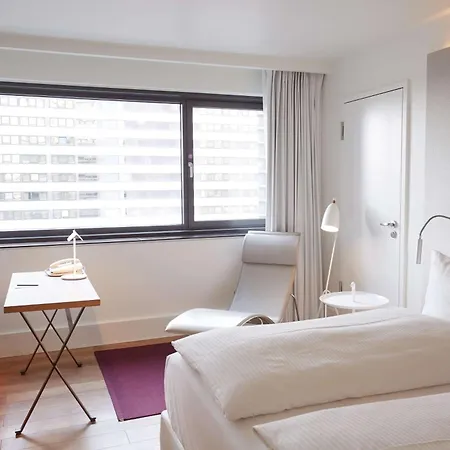 Otel Scandic Frankfurt Museumsufer