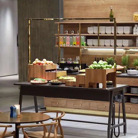 Otel Scandic Frankfurt Museumsufer 4*