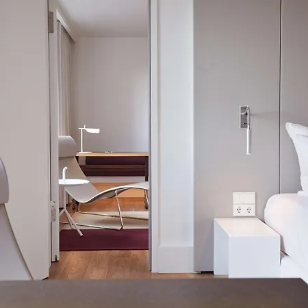 Hotel Scandic Frankfurt Museumsufer 4*