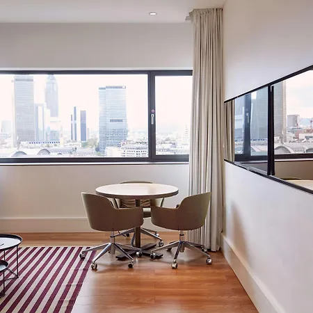 Scandic Frankfurt Museumsufer Hotell