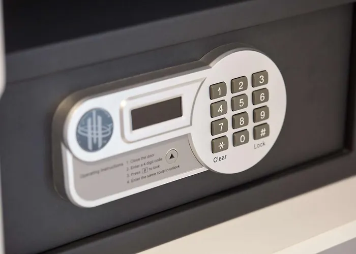 Scandic Frankfurt Museumsufer Otel 4*