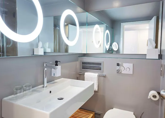 Hotel Scandic Frankfurt Museumsufer 4*