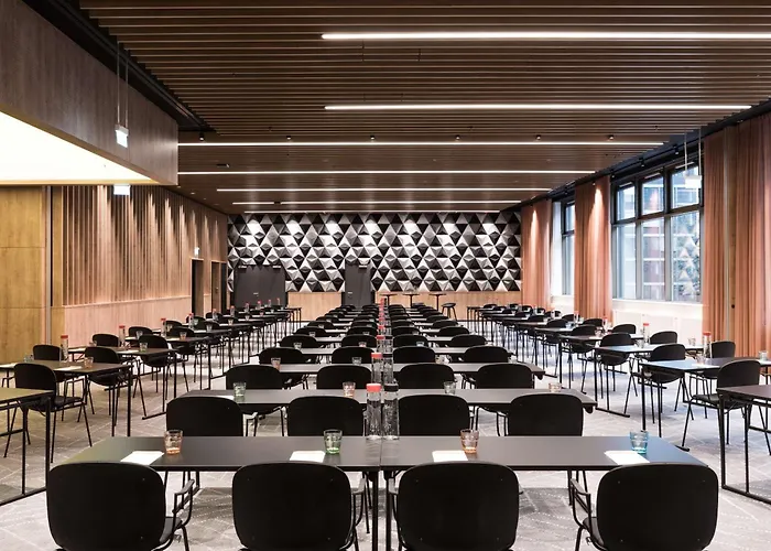 Hotel Scandic Frankfurt Museumsufer 4*