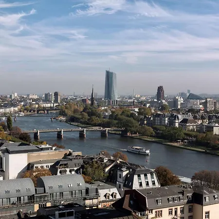 Scandic Frankfurt Museumsufer Szálloda 4*